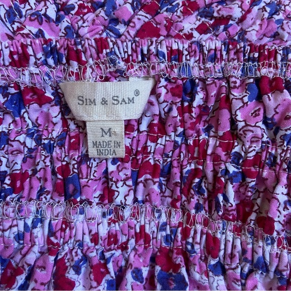 SIM & Sam floral top - Picture 5 of 6